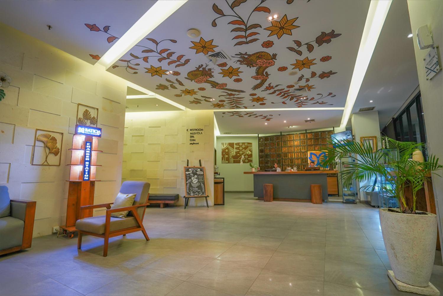 Batiqa Hotel Palembang Exterior foto